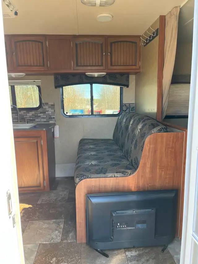 2013 26ft Jayco Jayfeather Ultralight - Photo 4
