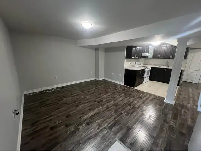 Basement /Apartment for rent in Castlemore (Walkout) - Photo 8