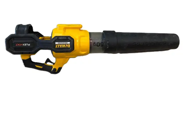 DEWALT 60V MAX FLEXVOLT Brushless Blower (DCBL772) $189