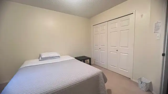 Rooms for Rent Private Rooms Close by Londonderry Mall - Photo 4
