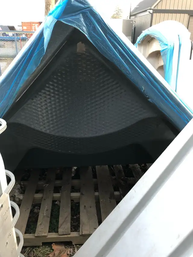 Pool stairs