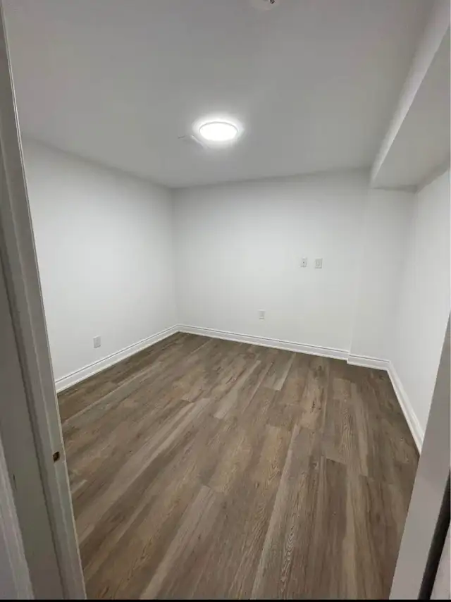 New Legal Basment Appartment for Lease - Photo 7