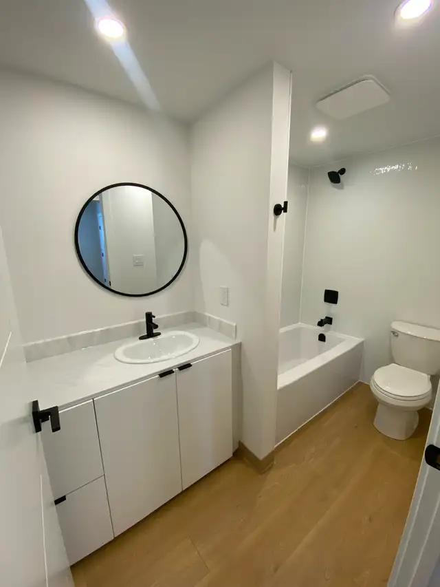 Lower level unit: 2 bed, 1 bath. $2150/month   utilities - Photo 4