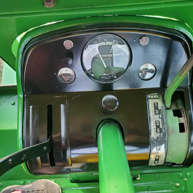 1968 John Deere 4020 Tractor - Photo 3