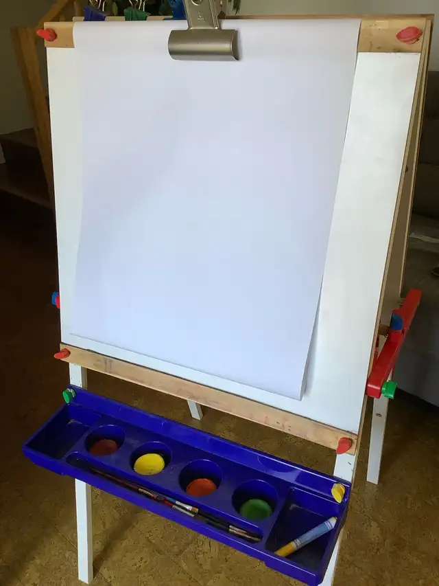Melissa and Doug Easel - Photo 4