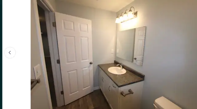 1 bedroom basement suite for rent - Photo 6