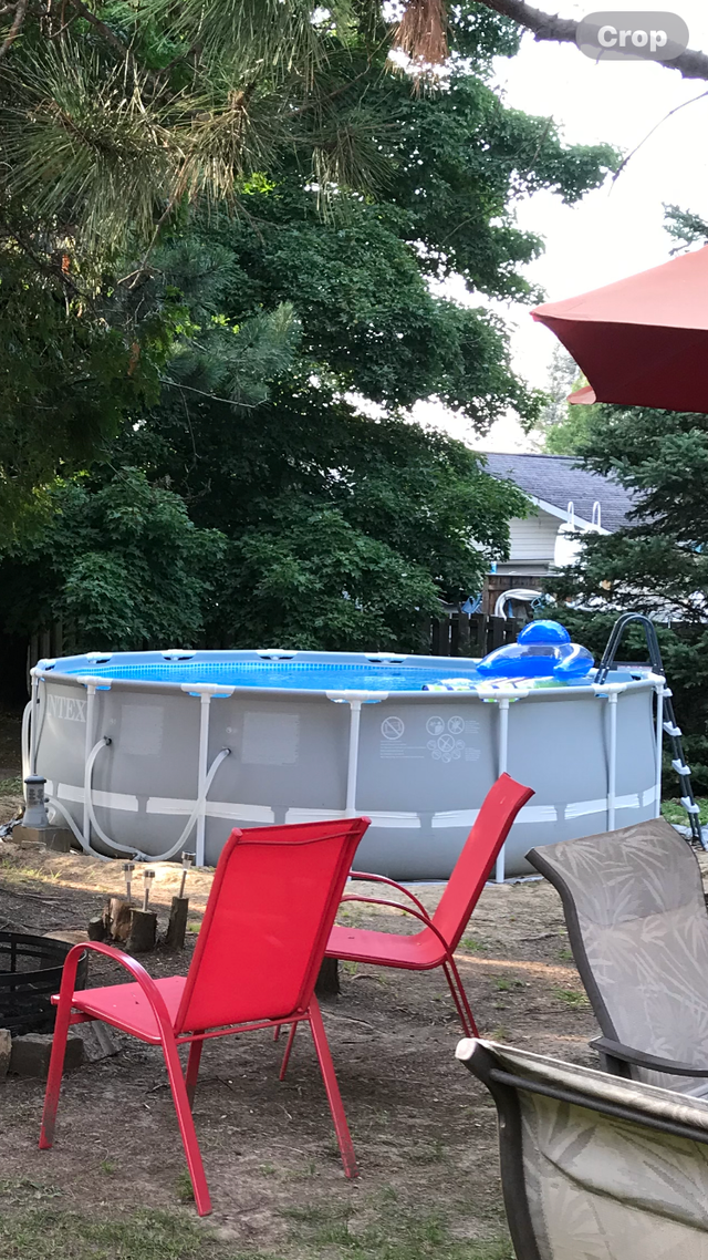 Above ground pool