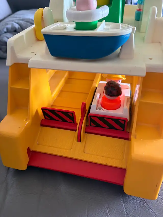 Fisher Price Ferry Boat - Photo 2