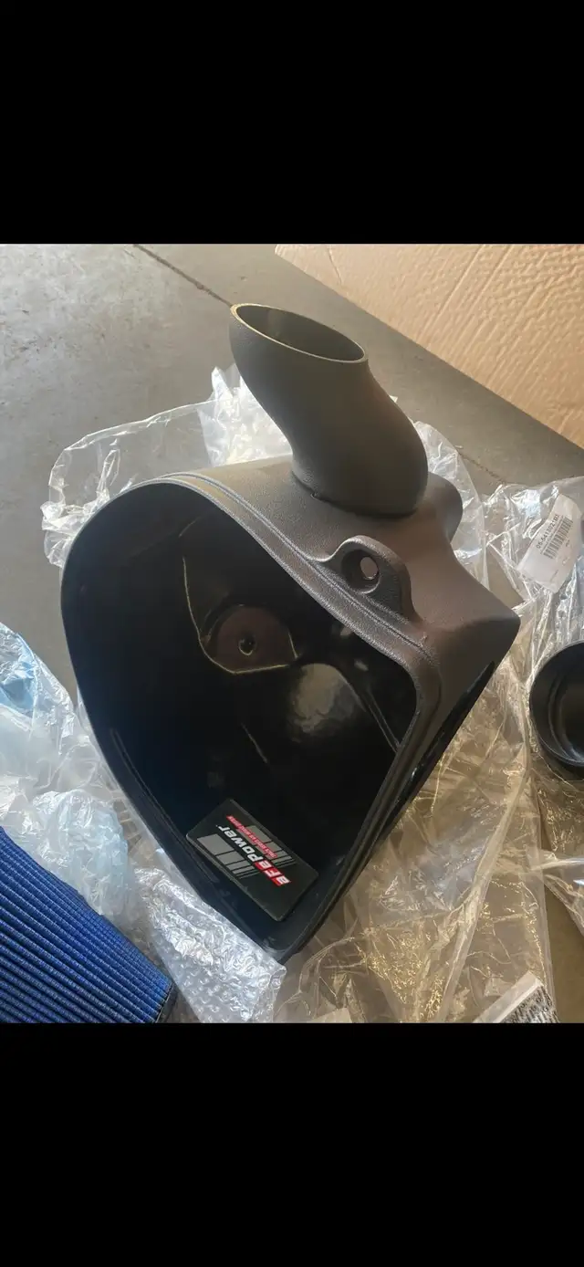 Hellcat Track Series Stage-2 Carbon Fiber Intake - Photo 4