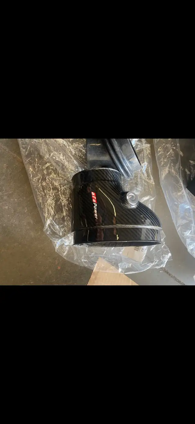 Hellcat Track Series Stage-2 Carbon Fiber Intake - Photo 6