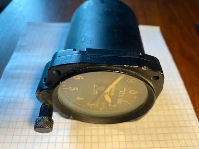 VINTAGE KOLLSMAN AIRCRAFT ALTIMETER - Photo 2