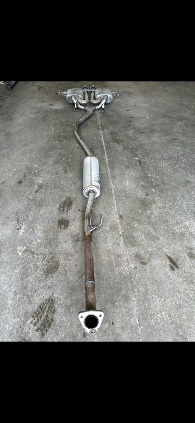 Honda Civic muffler and pipe assembly - Photo 3