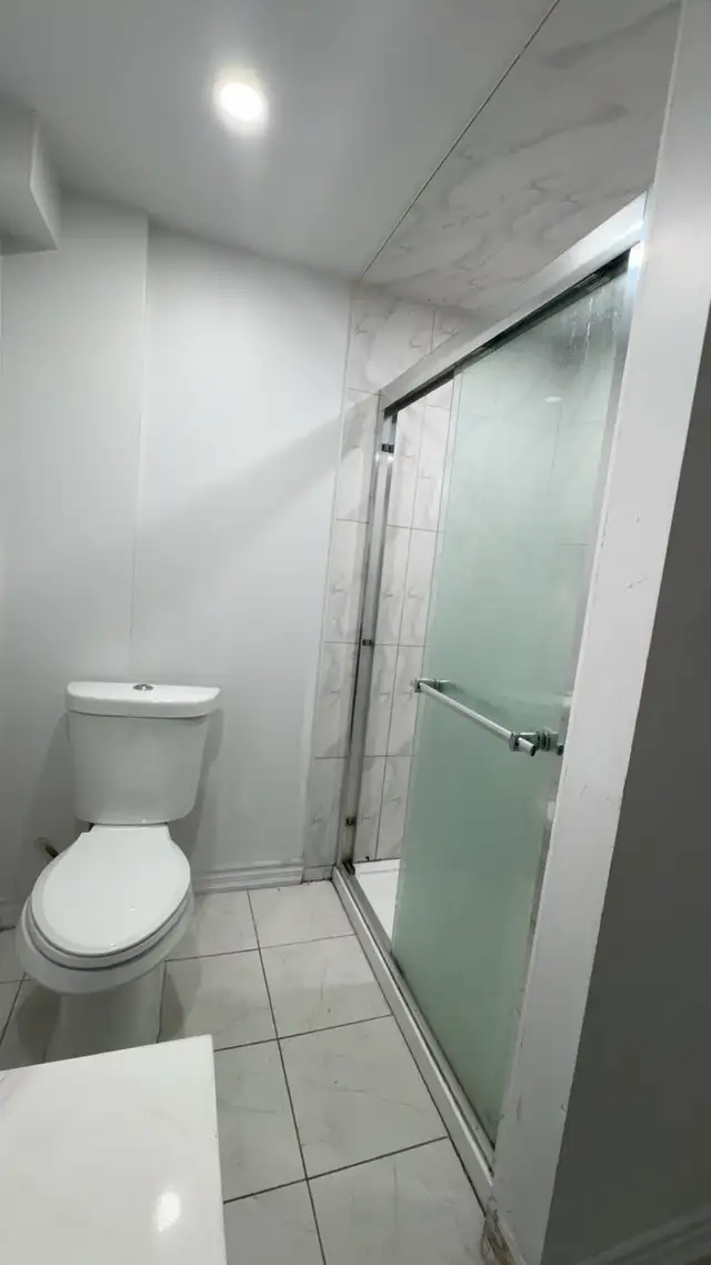 2 bedroom basement for rent - Photo 5