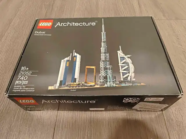 BNIB LEGO Architecture 21052 Dubai - Photo 4