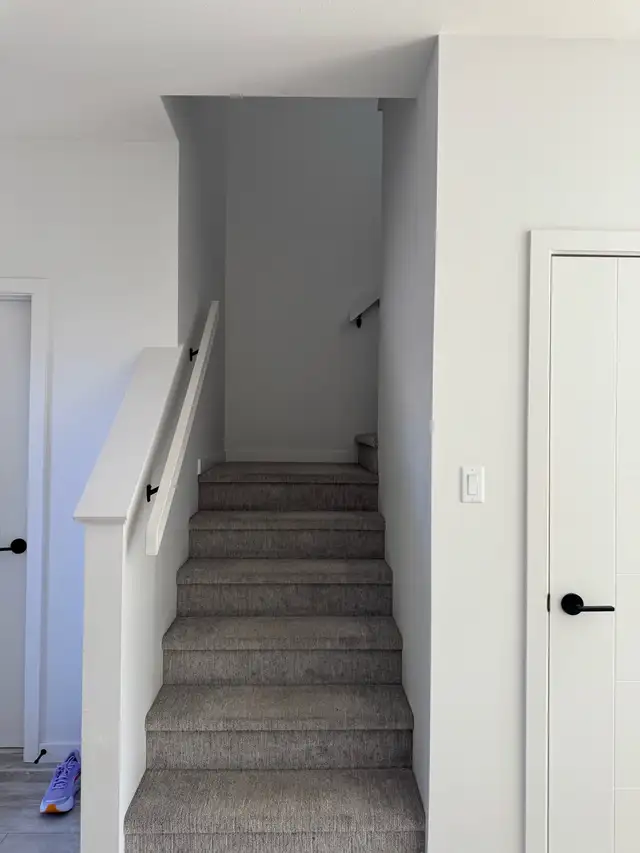 3 bedrooms and 3.5 bathrooms - Photo 5