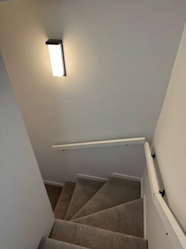3 bedrooms and 3.5 bathrooms - Photo 6