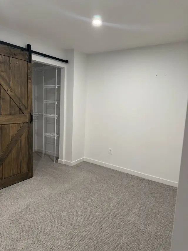 3 bedrooms and 3.5 bathrooms - Photo 10