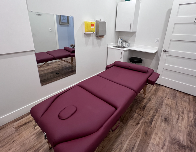 Treatment/Clinic Room for Rent Midtown Toronto