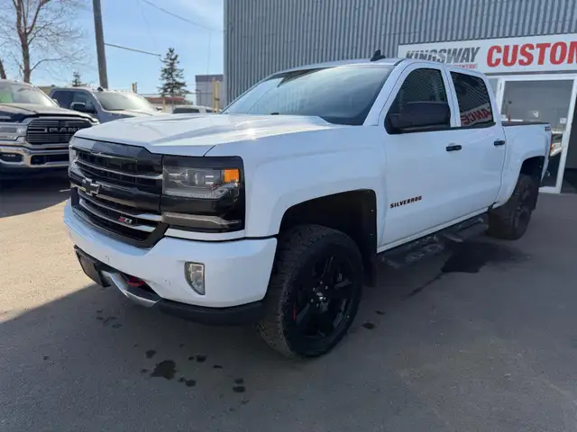 2018 Chevrolet Silverado 1500 LTZ 6.2L / 34  SERVICE RECORDS