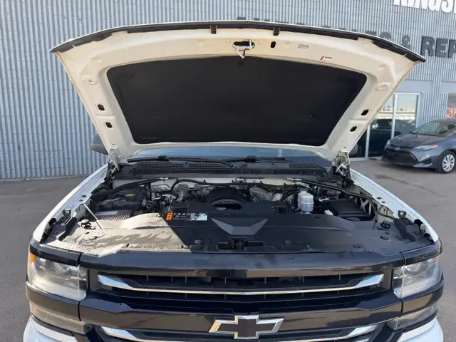 2018 Chevrolet Silverado 1500 LTZ 6.2L / 34  SERVICE RECORDS - Photo 10