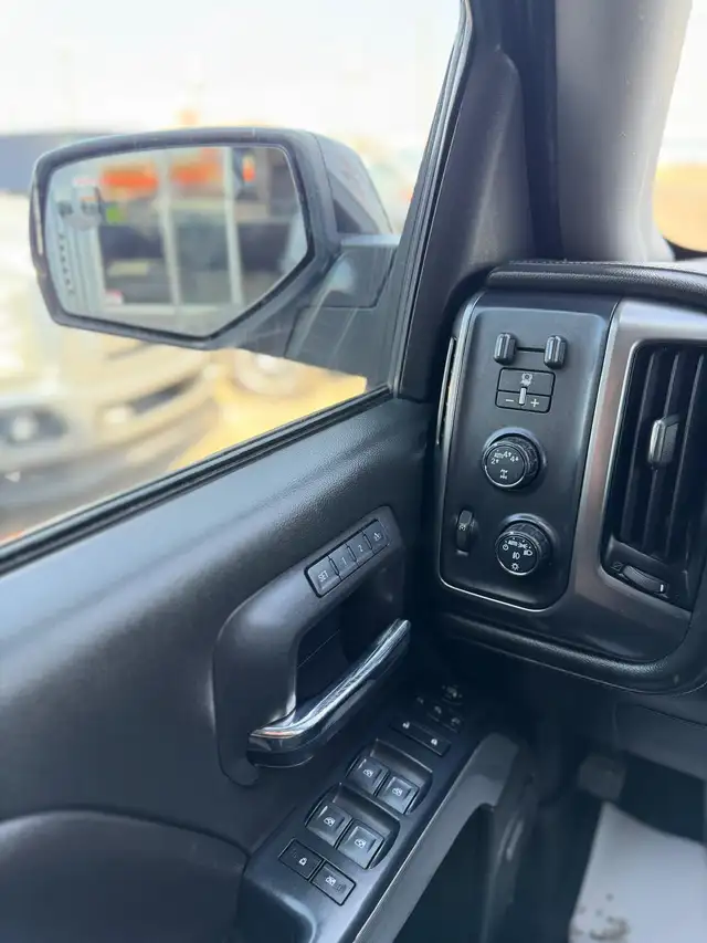 2018 Chevrolet Silverado 1500 LTZ 6.2L / 34  SERVICE RECORDS - Photo 19