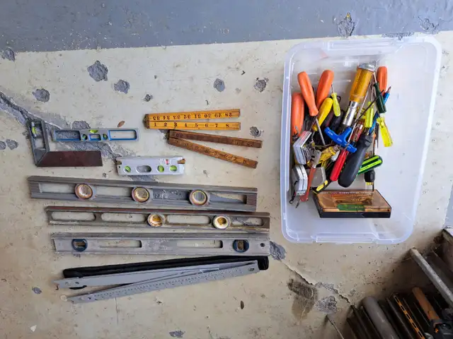 levels, screwdrivers