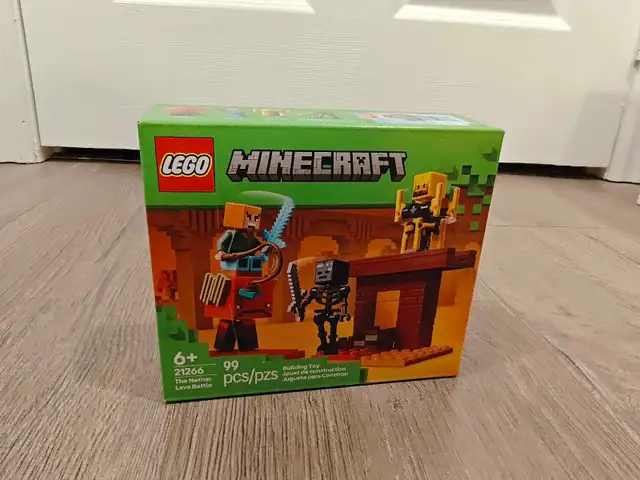BNIB LEGO Minecraft 21266 The Nether Lava Battle