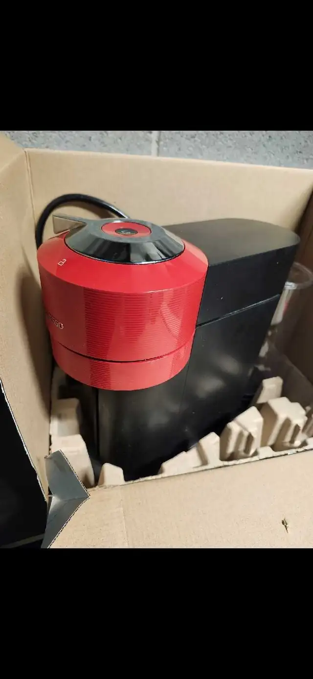 Nespresso Vertuo Next Coffee Machine - Photo 5