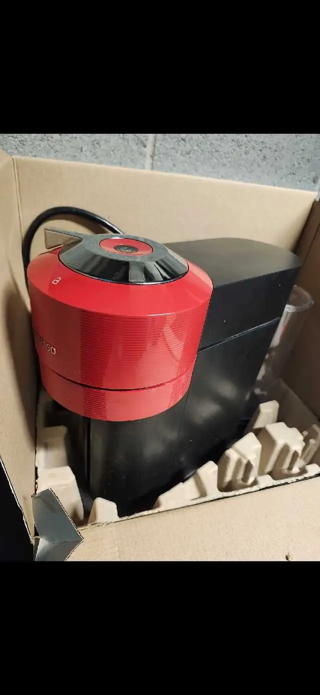 Nespresso Vertuo Next Coffee Machine - Photo 6