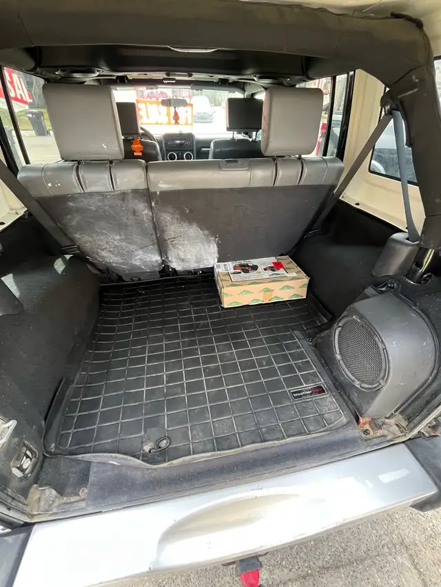2010 Jeep Wrangler - Photo 5