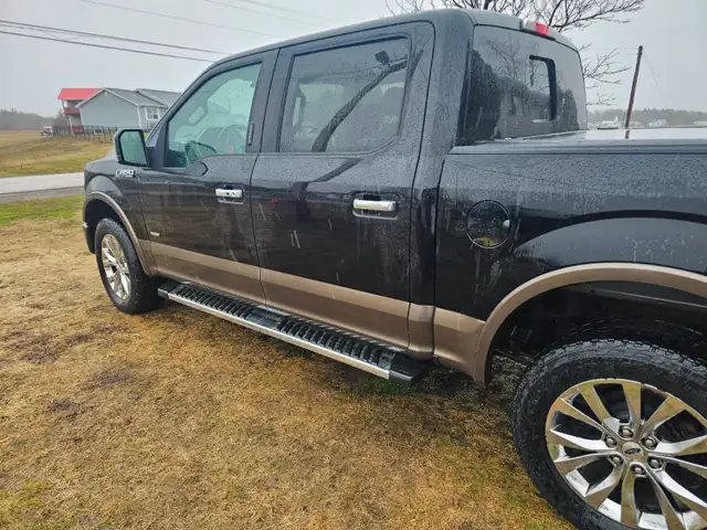 2017 FORD F-150 XLT LARIAT CREW CAB 4X4 - Photo 8