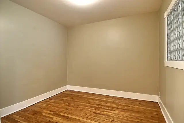 Chambre dans un 5 1/2 Métro Villa-Maria - Photo 5