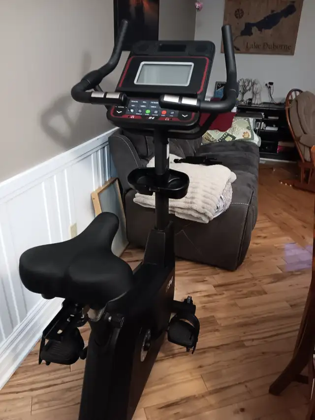 stationary bike - Photo 2