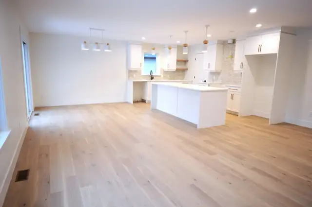 New Construction - Walk-Out Basement 5 Bds 3 Baths Cul-du Sac - Photo 3
