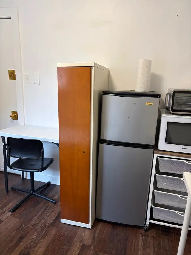 Core downtown Toronto, $875 per month, available now. - Photo 4