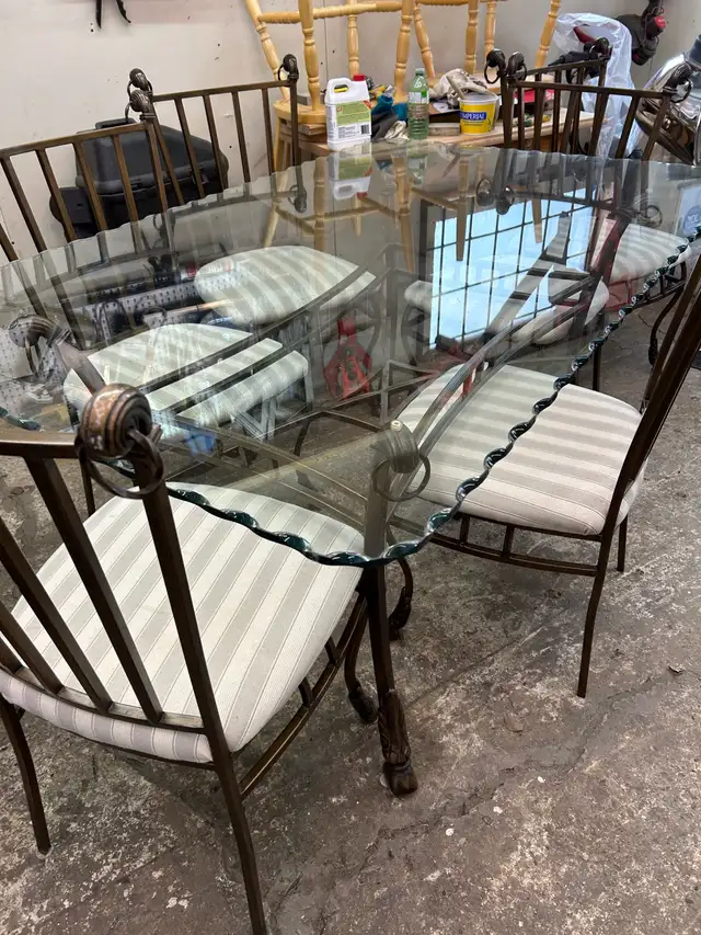 table and 6 chairs - Photo 4
