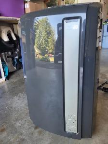 Selling 14K Delonghi portable air conditioner