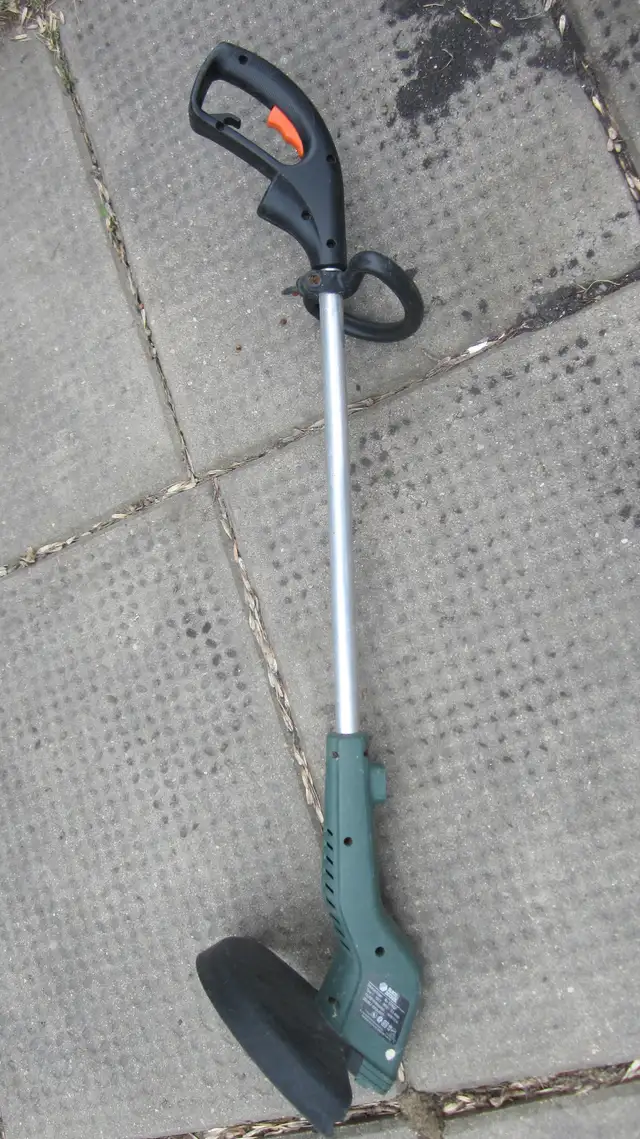 Weed Wacker/ Weed  Eater/ Weed Trimmer