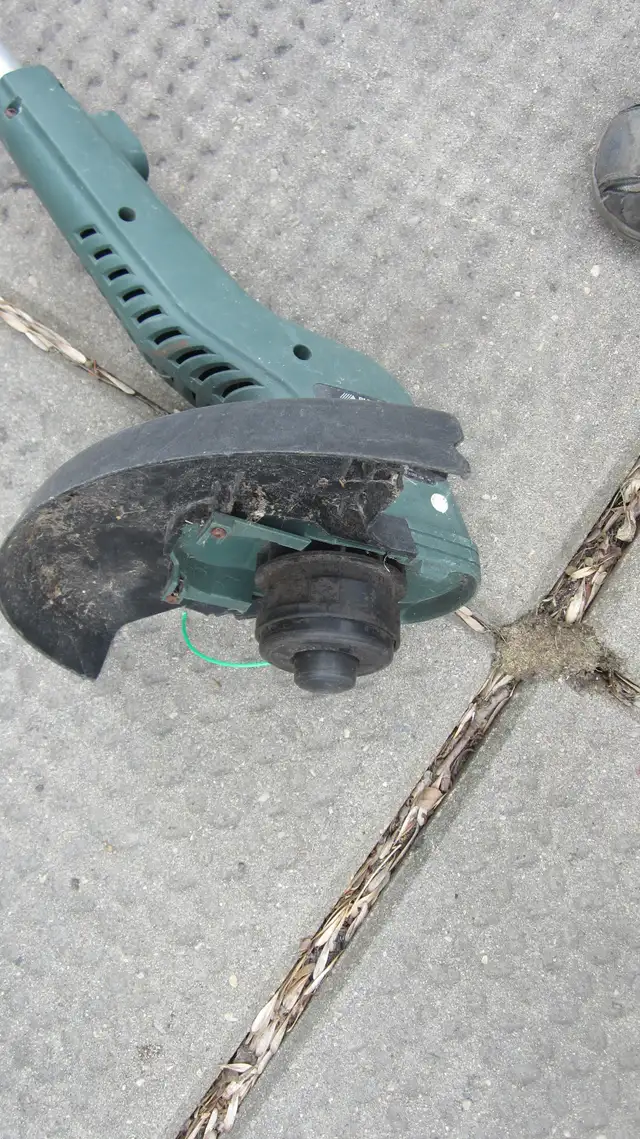 Weed Wacker/ Weed  Eater/ Weed Trimmer - Photo 2