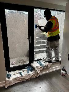 Building Maintenance Technician (Windows, Caulking, Film) - Photo 9
