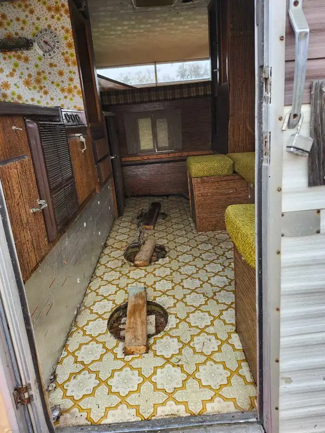 mid 70s truck camper - Photo 7