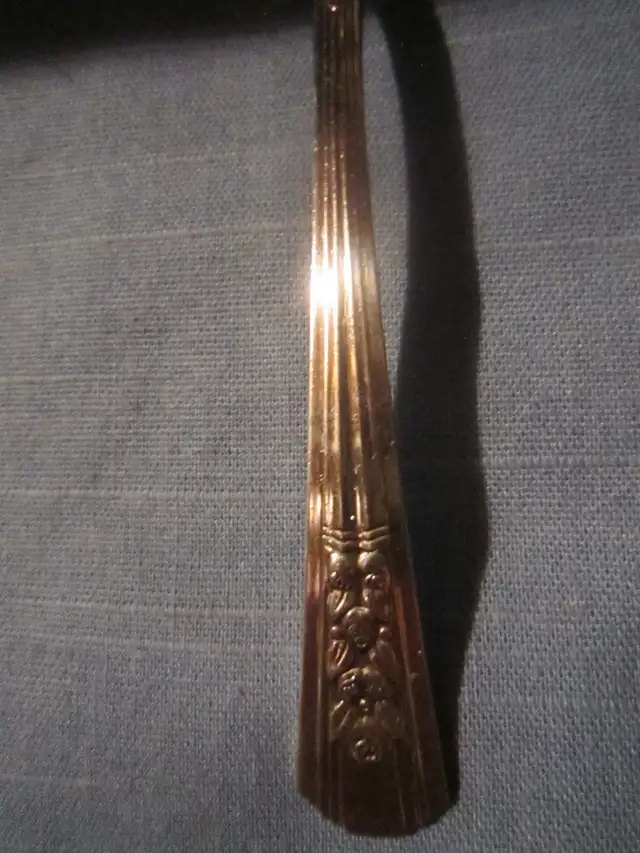 #52-116A  ROSALIE silverware set for 10