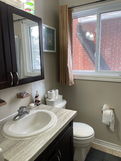 Spacious 3-Bedroom Apartment - Photo 5