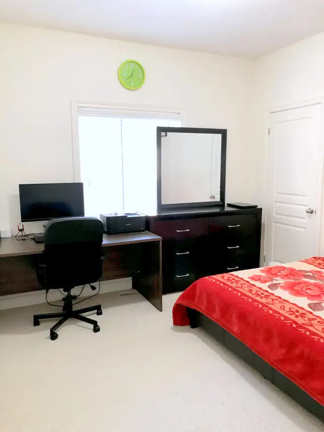 Immediately Available: Inclusive of all, Private Furnished room - Photo 2