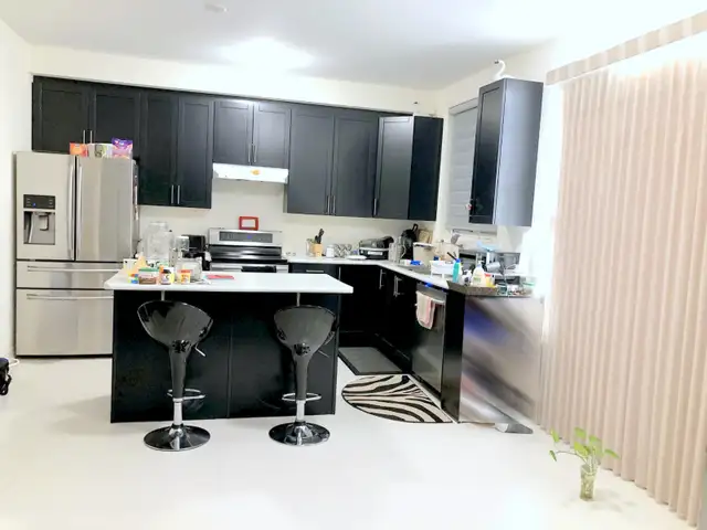 Immediately Available: Inclusive of all, Private Furnished room - Photo 8