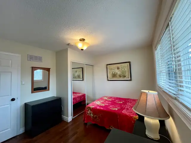 furnished room w/utilities Richmond Hill