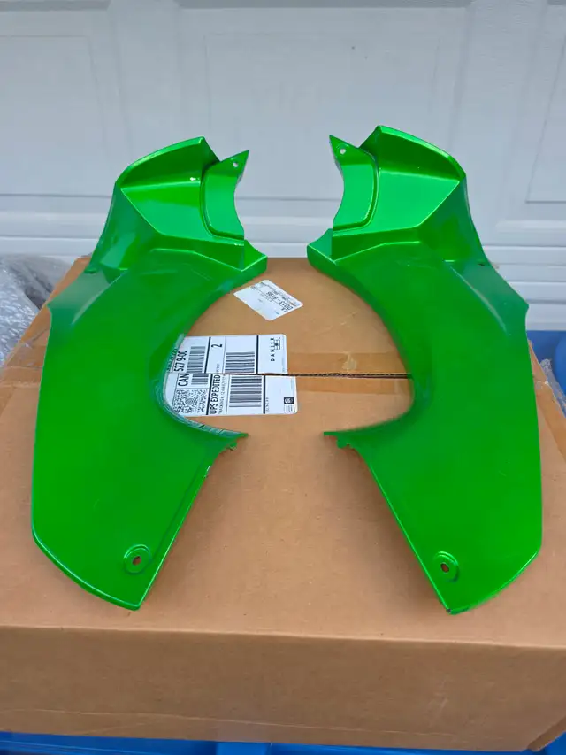 2018 Kawasaki ZX14R Green Upper Left & Right Filler Panels