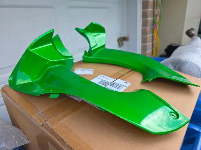 2018 Kawasaki ZX14R Green Upper Left & Right Filler Panels - Photo 4