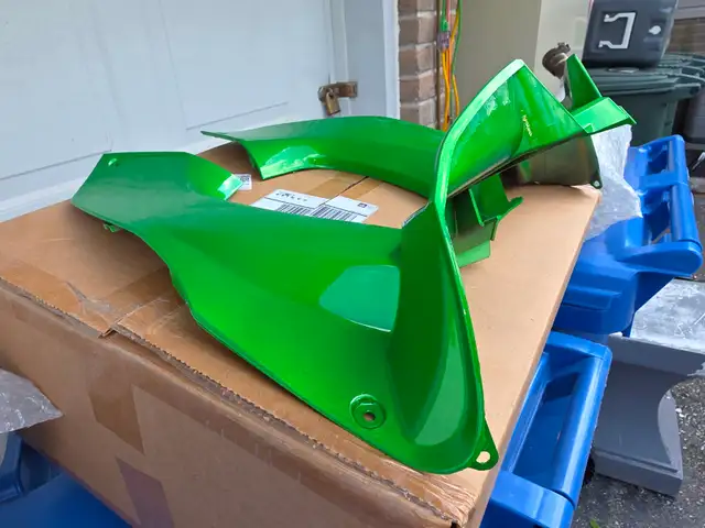 2018 Kawasaki ZX14R Green Upper Left & Right Filler Panels - Photo 9