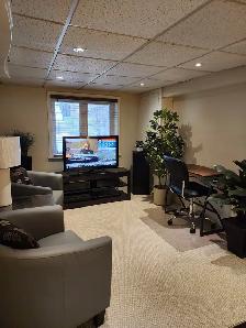 LUXURY FULLY FURNISHED 1 BEDROOM APARTMENT IN CENTRAL TORONTO